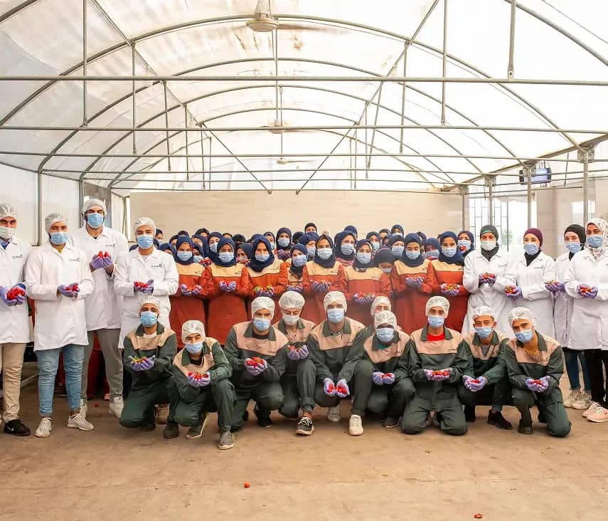 فريق عملنا هم مصدر قوتنا 